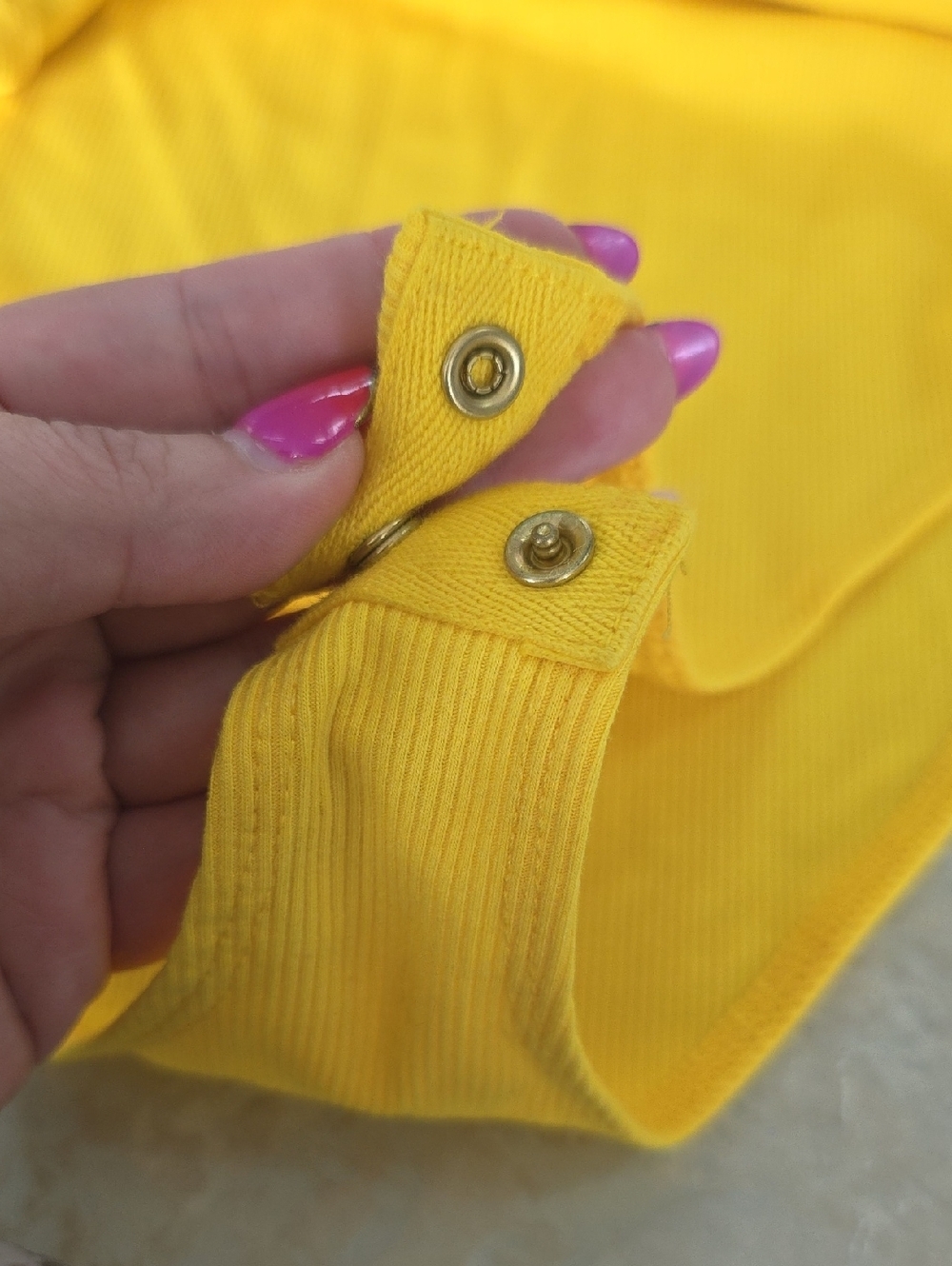 Off-Shoulder Ribbed Bodysuit Med - Picture 6 of 8